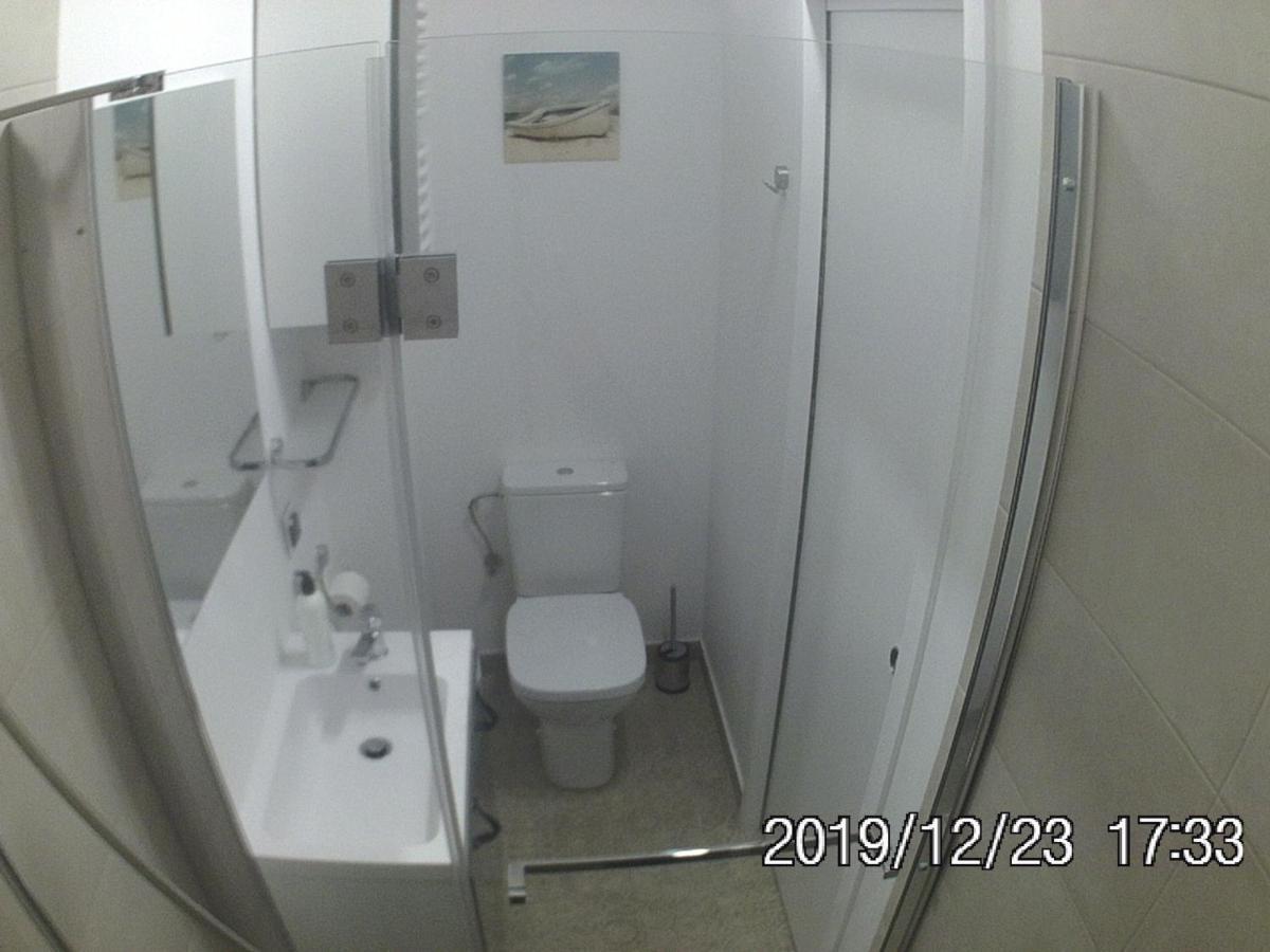 Rent0Nline Brwinow Rooms Екстериор снимка